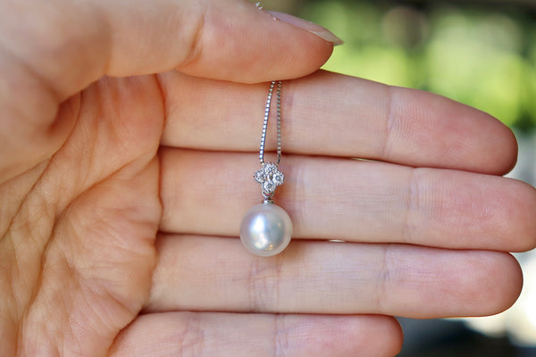 Platinum South Sea 10mm Pearl and Diamond Necklace