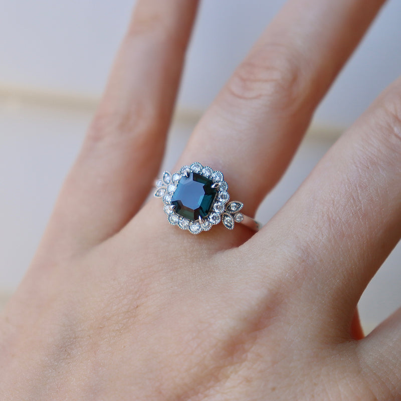 18ct White Gold Blue Spinel and Diamond Flower Style Ring