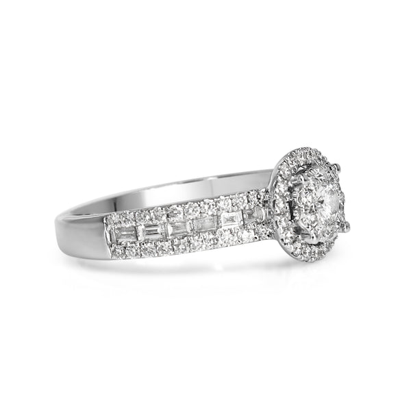 18ct White Gold Diamond Cluster Ring