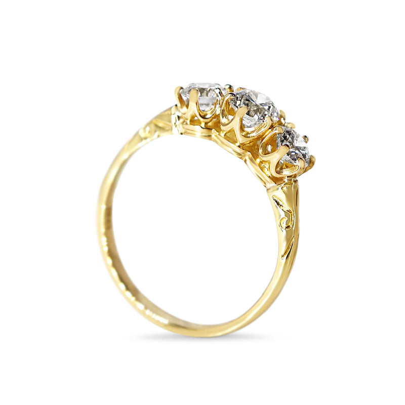 18ct Yellow Gold Antique Style 3 Stone Diamond Ring