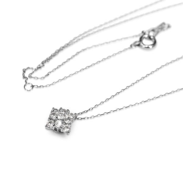 Platinum Diamond Cluster Pendant