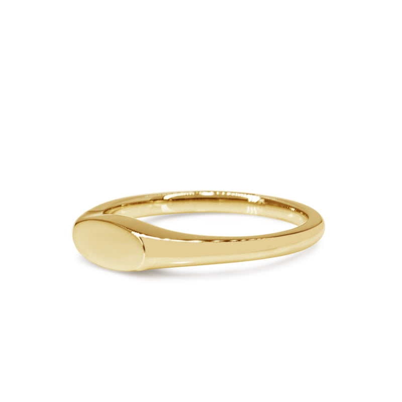 9ct Yellow Gold East West Oval Signet Ring