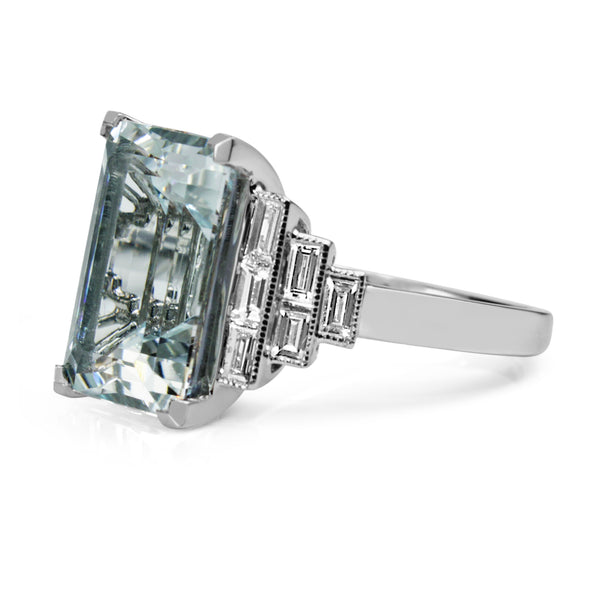 18ct White Gold Deco Style Aquamarine and Diamond Ring