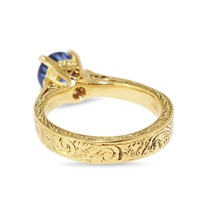 18ct Yellow Gold Engraved Sapphire Solitaire Ring