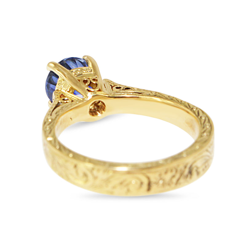 18ct Yellow Gold Engraved Sapphire Solitaire Ring