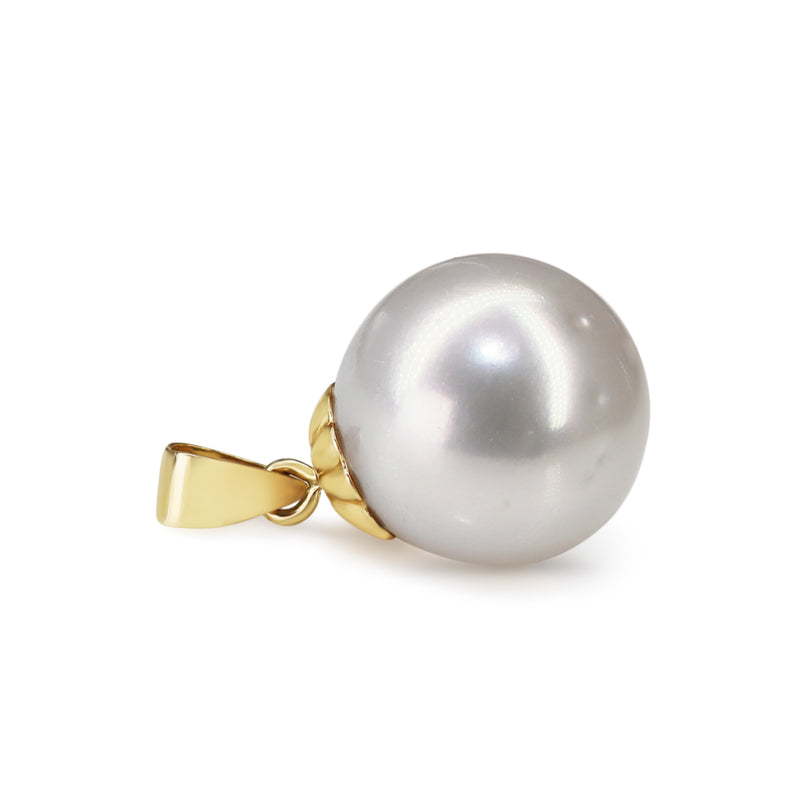 18ct Yellow Gold Fresh Water 11mm Pearl Pendant
