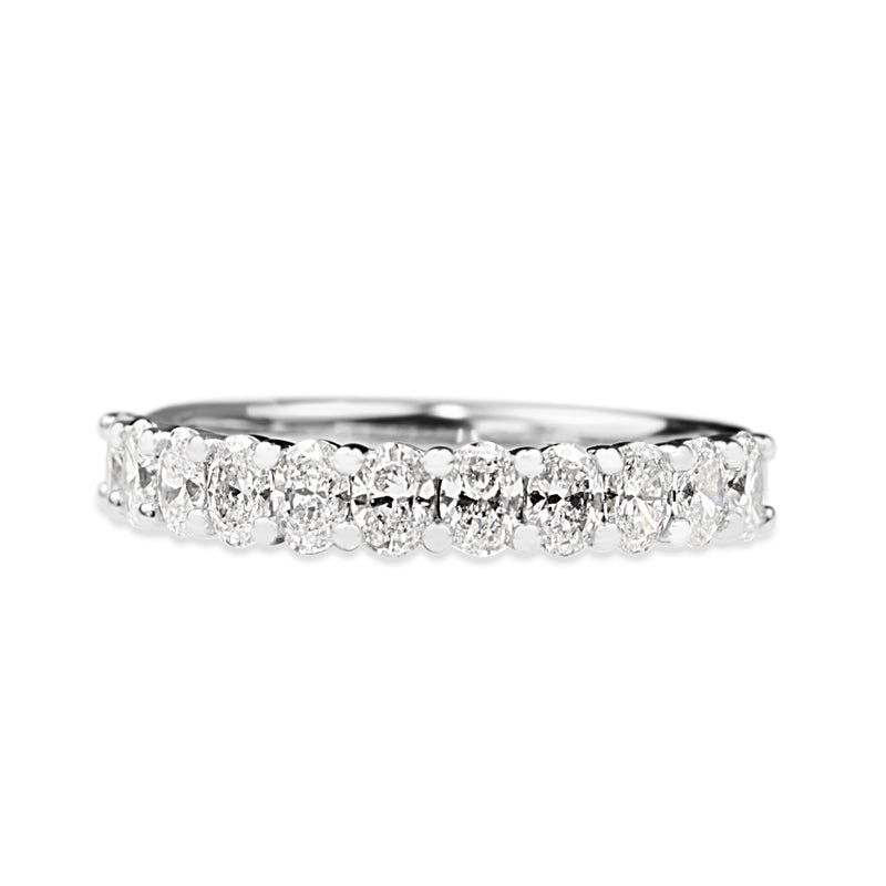 18ct White Gold Oval Diamond Band Ring