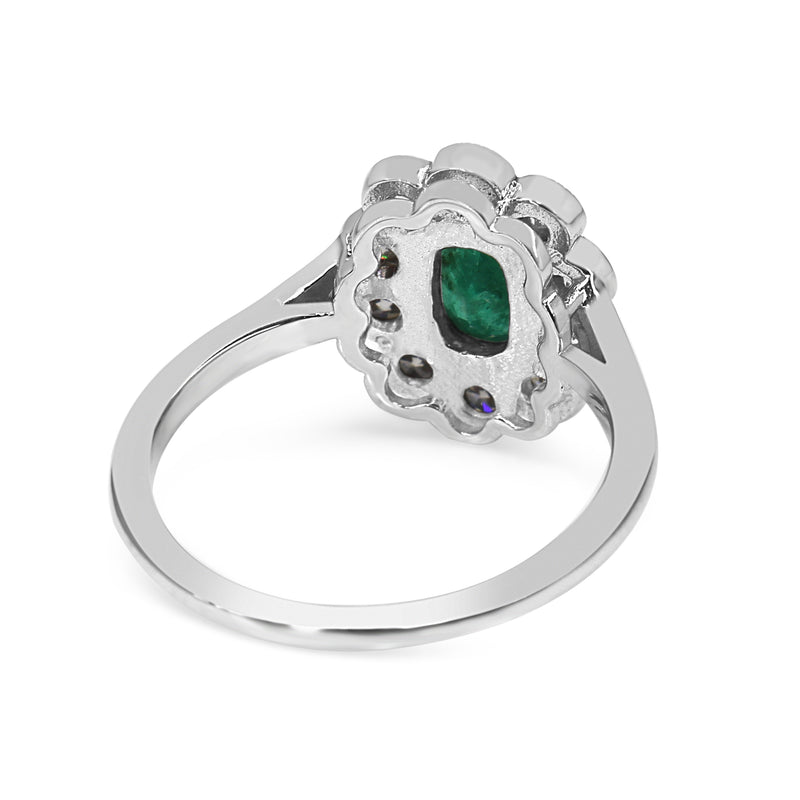 9ct White Gold Emerald and Diamond Daisy Flower Ring