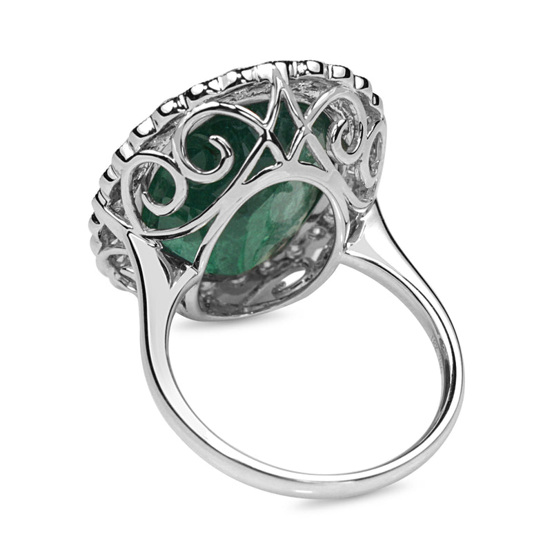 18ct White Gold Emerald and Diamond Daisy Style Ring