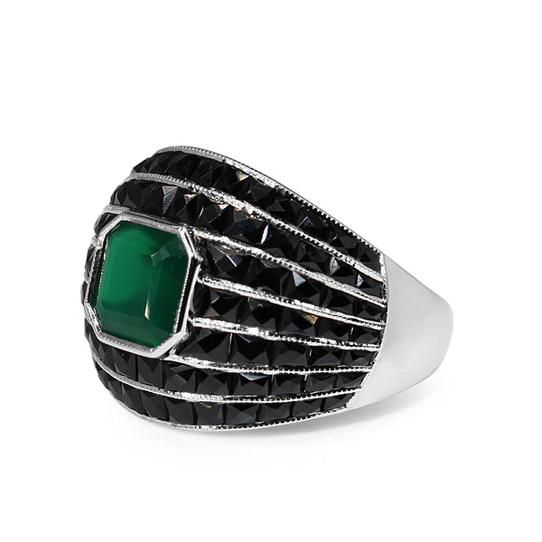 9ct White Gold Onyx and Green Agate Domed Ring