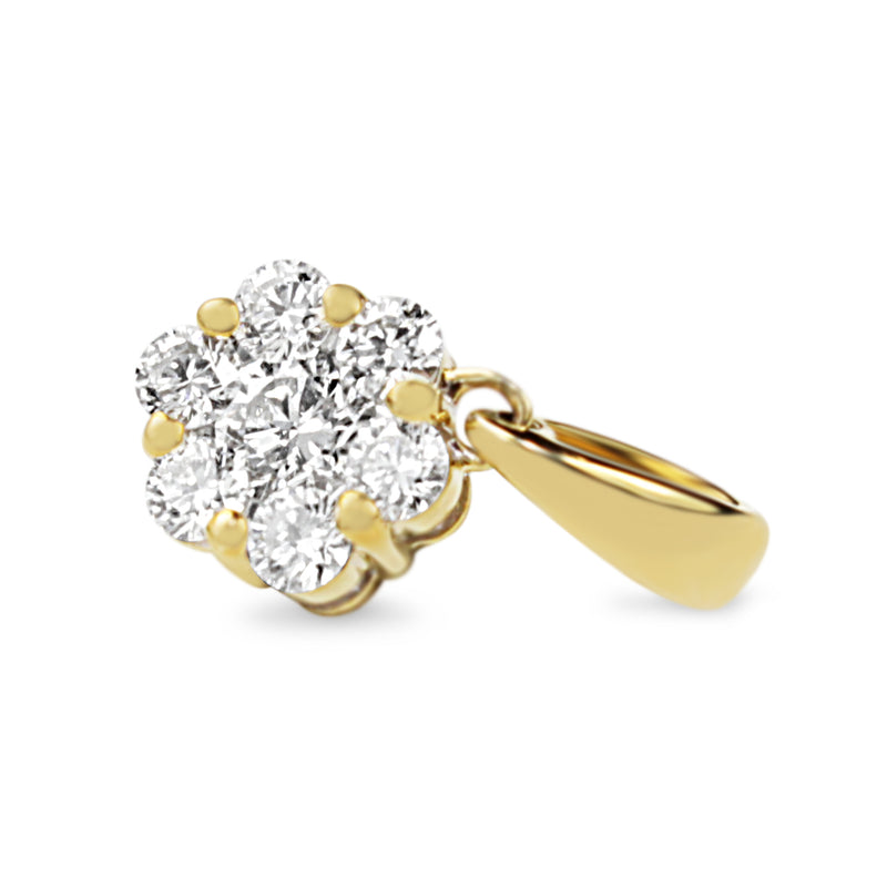9ct Yellow Gold Diamond Cluster Daisy Pendant