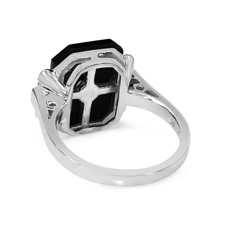 9ct White Gold Emerald and Onyx Deco Style Ring