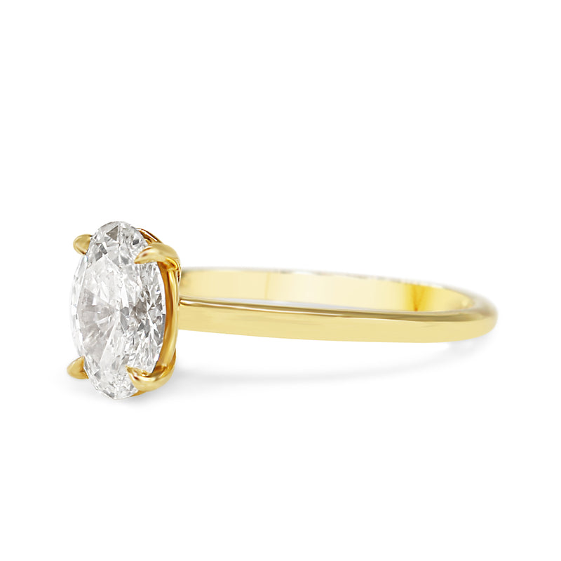 18ct Yellow Gold Oval Solitaire Diamond Ring