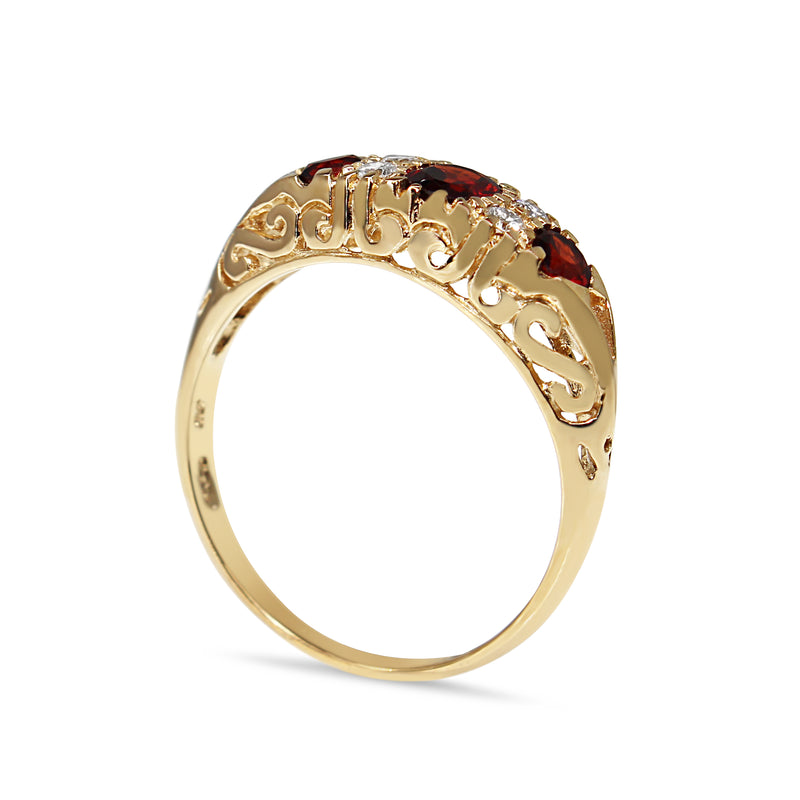 9ct Yellow Gold Antique Style 3 Stone Garnet and Diamond Ring