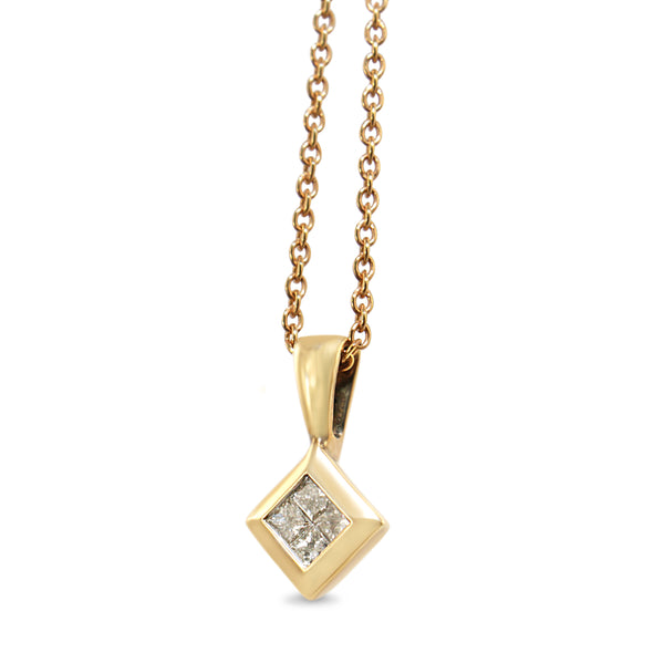 9ct Yellow Gold Illusion Set Diamond Pendant