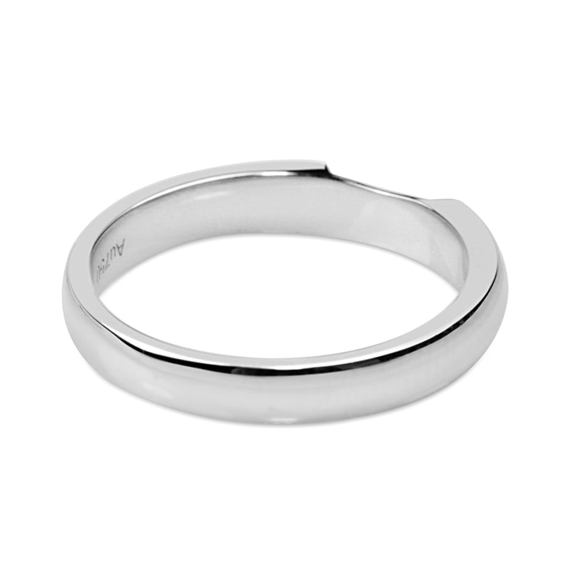 18ct White Gold Fitted Cut Out Band Ring