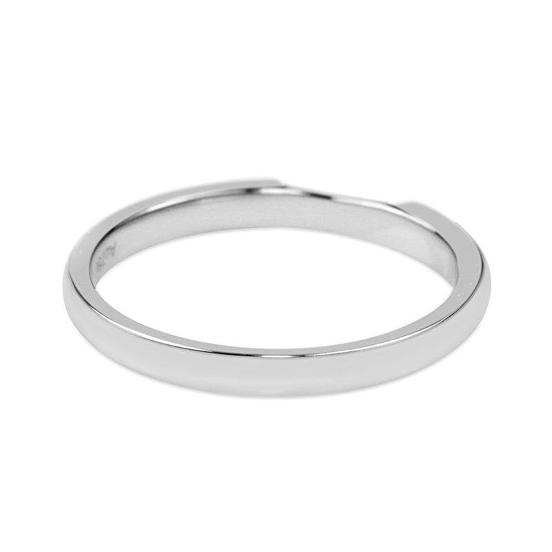 18ct White Gold Fitted Cut Out Band Ring