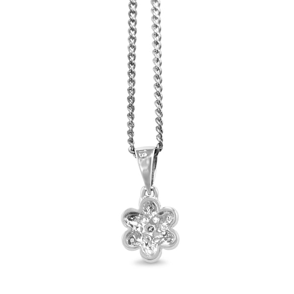 18ct White Gold Diamond Diamond Daisy Pendant