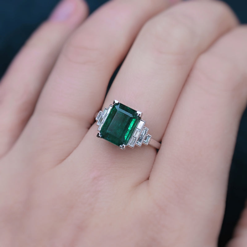 18ct White Gold Emerald and Diamond Deco Style Ring