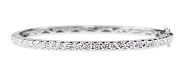 9ct White Gold 2.05ct Diamond Bangle