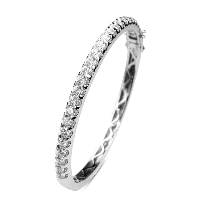 9ct White Gold 3.05ct Diamond Bangle