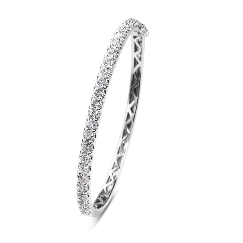 9ct White Gold Hinged 3ct Diamond Bangle