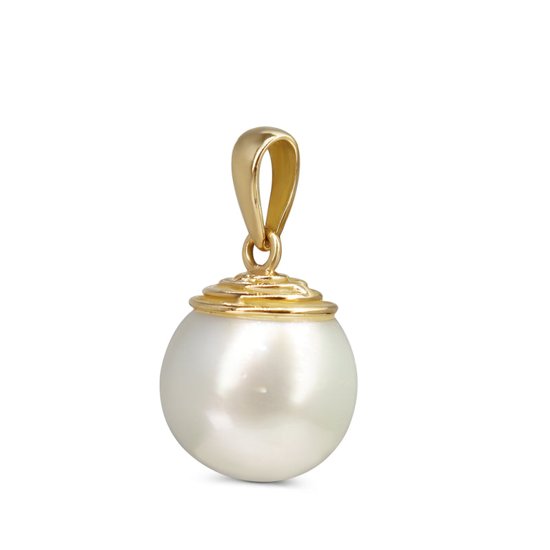 18ct Yellow Gold 13.5mm South Sea Pearl Pendant
