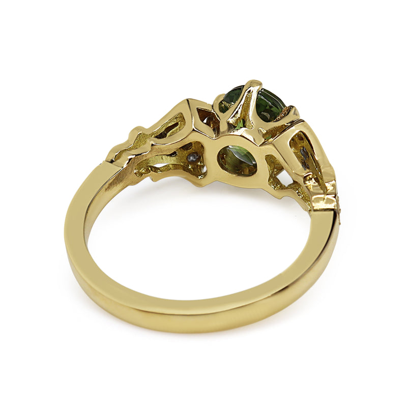 18ct Yellow Gold Green Sapphire and Diamond Vintage Style Ring