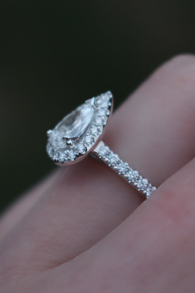 18ct White Gold Pear Diamond Halo Ring