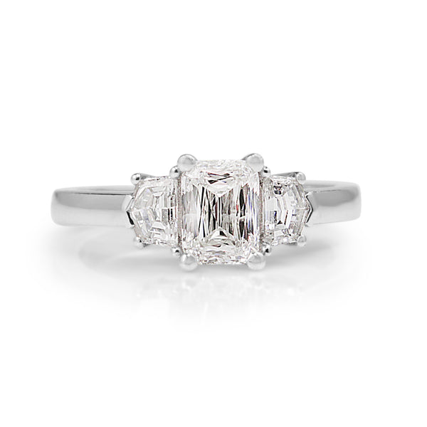 18ct White Gold 3 Stone Diamond Ring