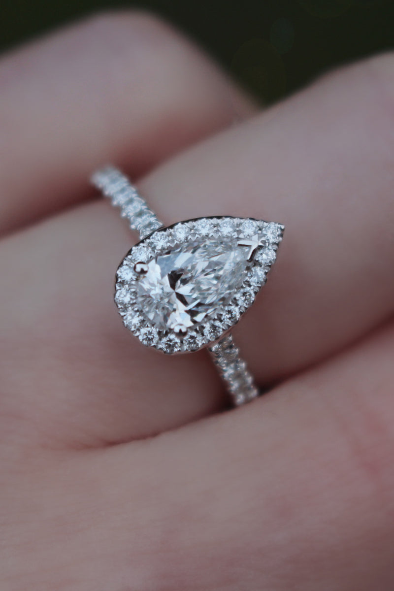 18ct White Gold Pear Diamond Halo Ring