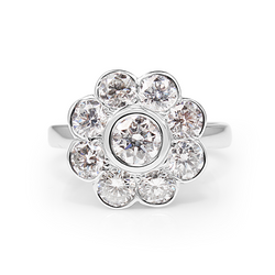 18ct White Gold Daisy Diamond Ring