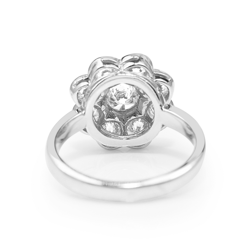 18ct White Gold Daisy Diamond Ring
