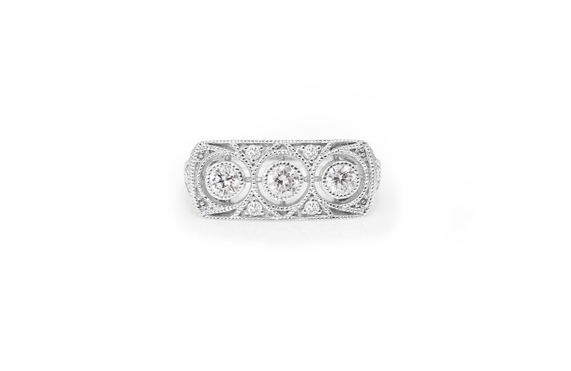18ct White Gold Art Deco Style Ring