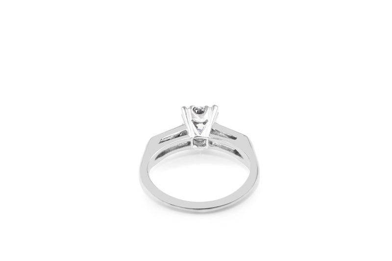 Platinum Vintage Diamond Ring