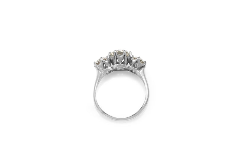 18ct White Gold Large 3 Stone Diamond Ring