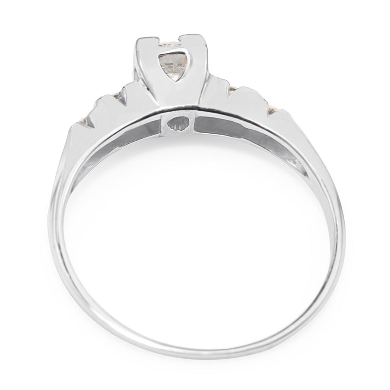 14ct White Gold and Palladium Diamond Ring