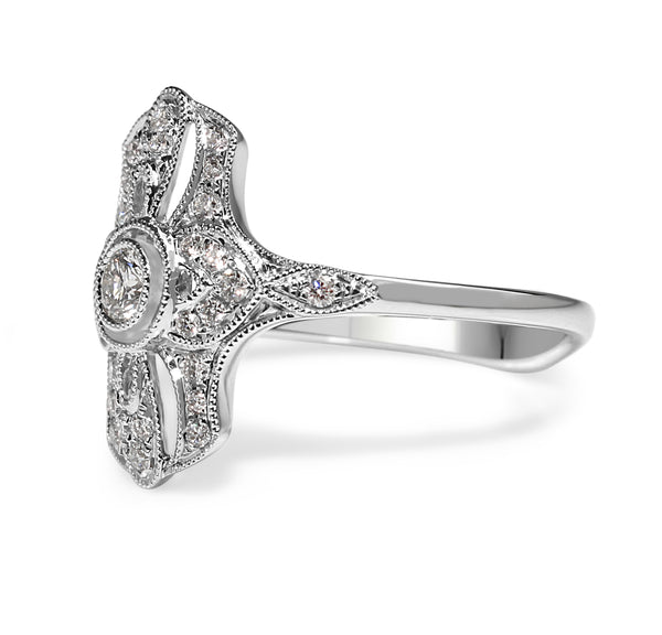 18ct White Gold Art Deco Style Ring