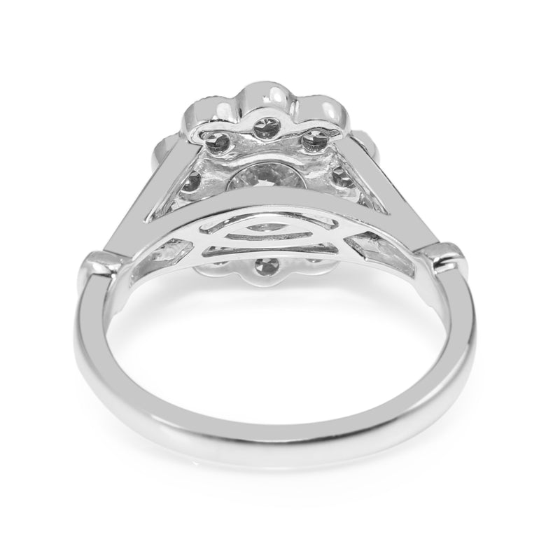 18ct White Gold Diamond Daisy Ring