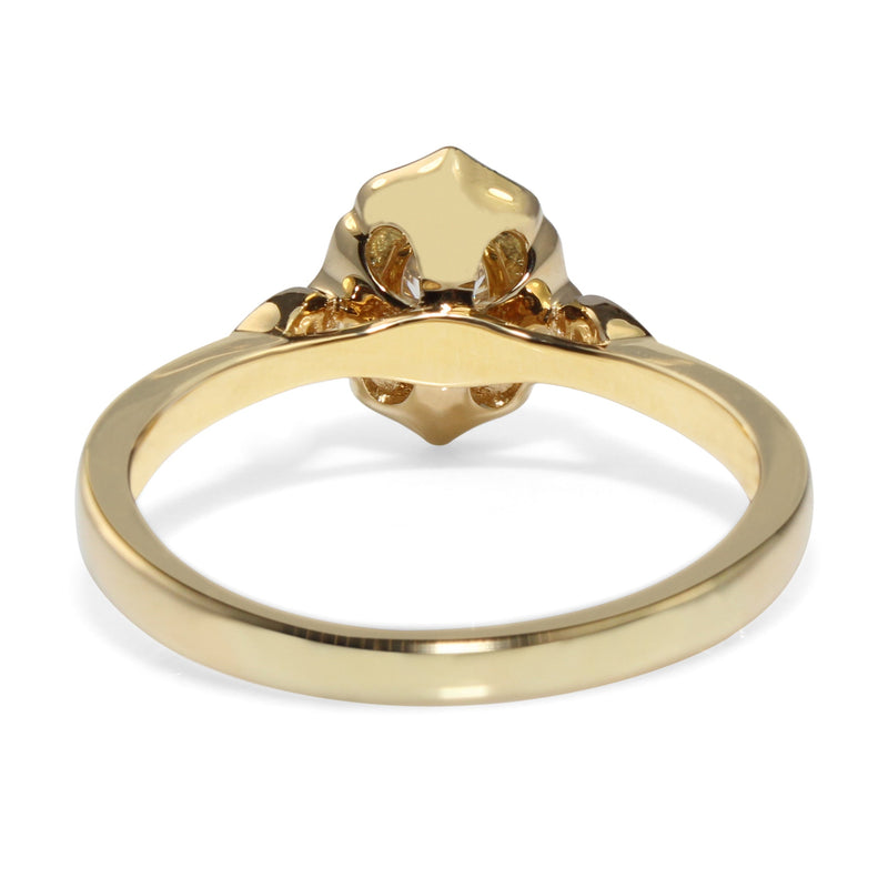 18ct Yellow Gold Vintage Style Oval Halo Ring