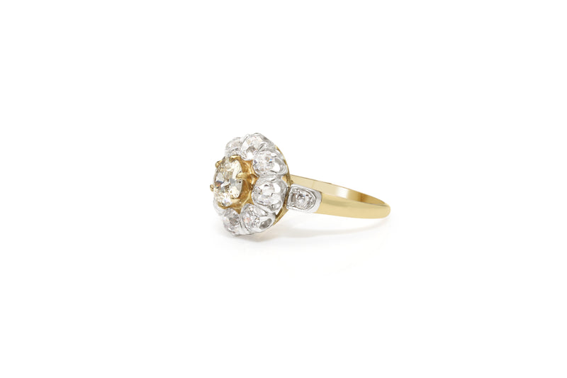 18ct Yellow and White Gold Old Cut Daisy Ring