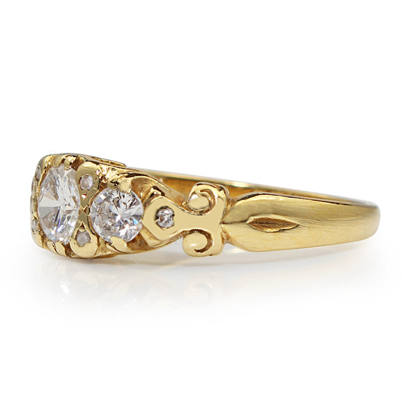 18ct Yellow Gold Vintage 3 Stone Diamond Ring