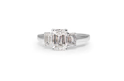 18ct White Gold Emerald Cut 3 Stone Diamond Ring