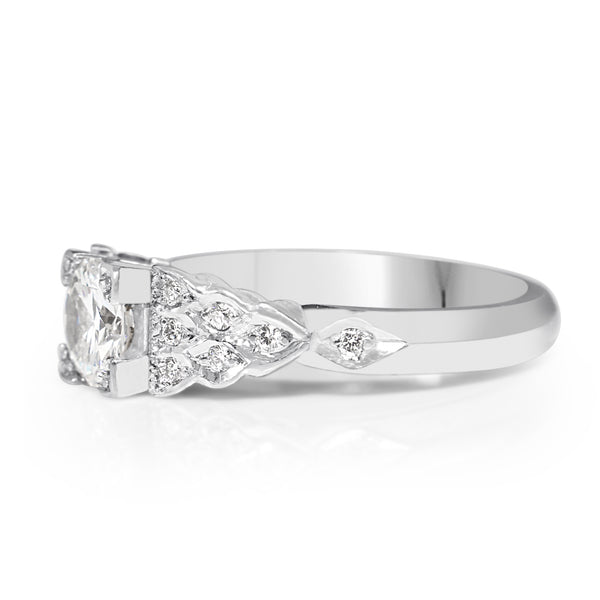 18ct White Gold Vintage Style Diamond Solitaire Ring