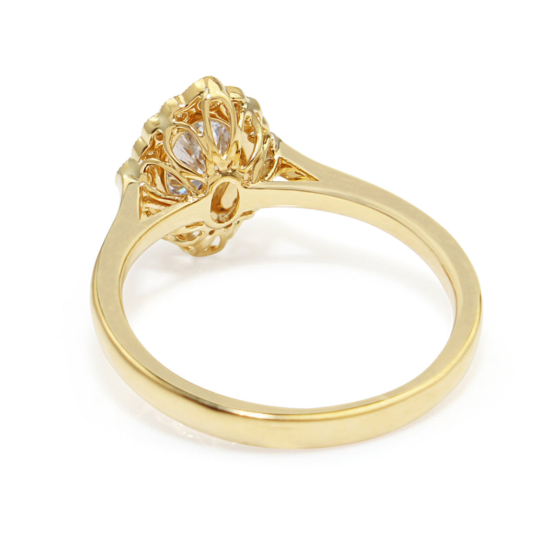 18ct Yellow Gold Oval Halo Diamond Ring