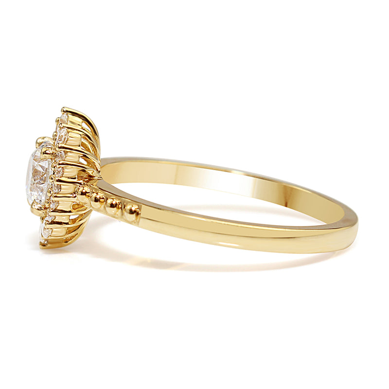 18ct Yellow Gold Vintage Style Diamond Halo Ring