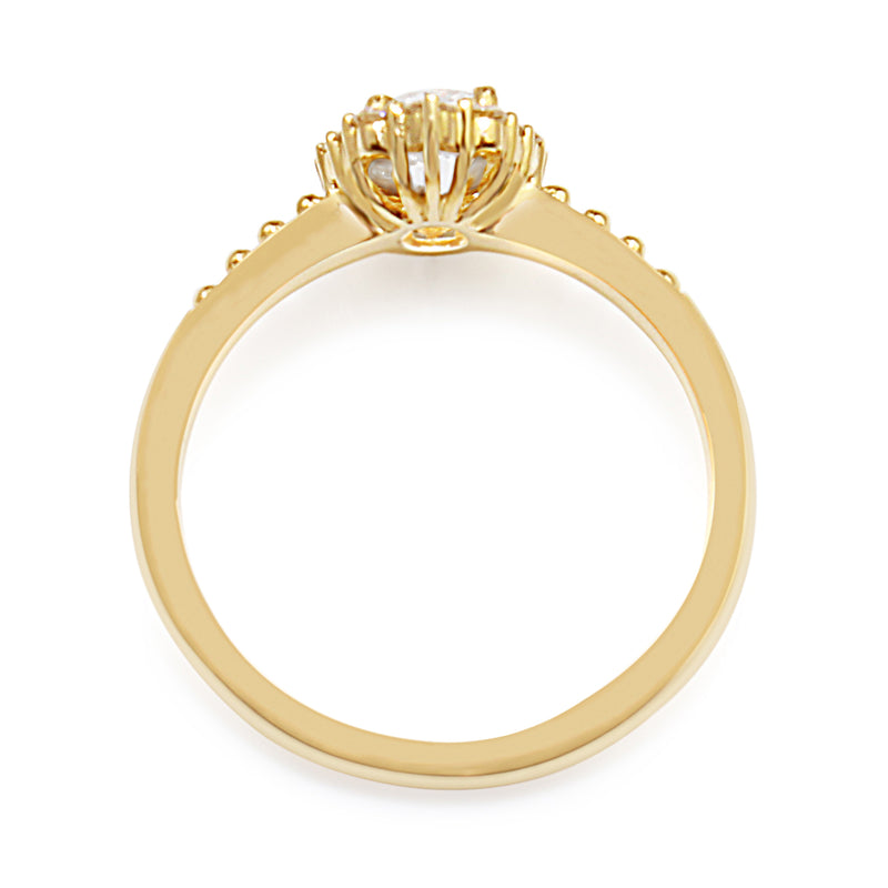 18ct Yellow Gold Vintage Style Diamond Halo Ring