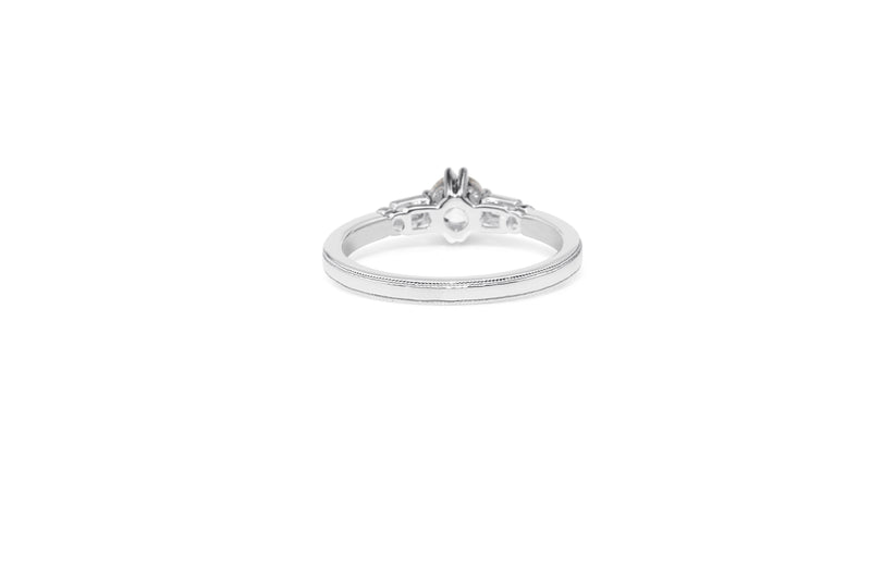 18ct White Gold Vintage Style Diamond Solitaire