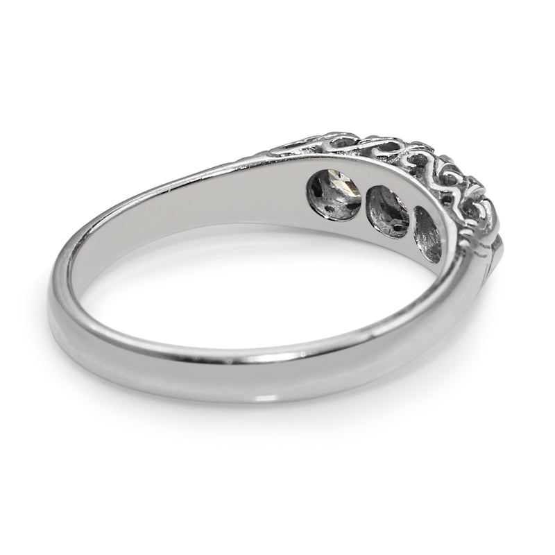 18ct White Gold Vintage Style 3 Stone Diamond Ring