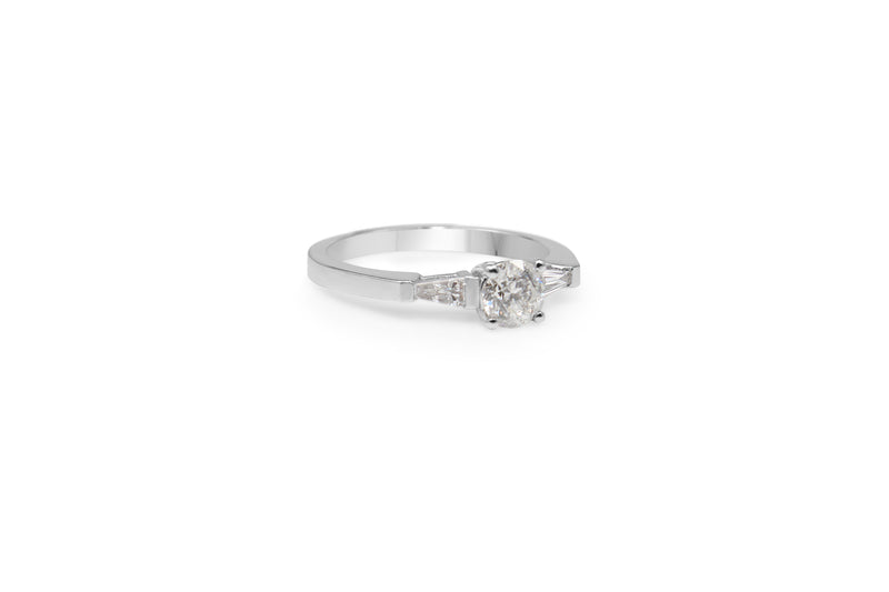 18ct White Gold Solitaire and Baguette Diamond Ring